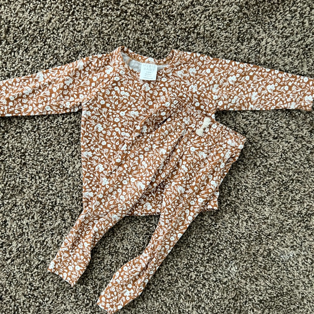 Mebie baby set, rust orange floral print